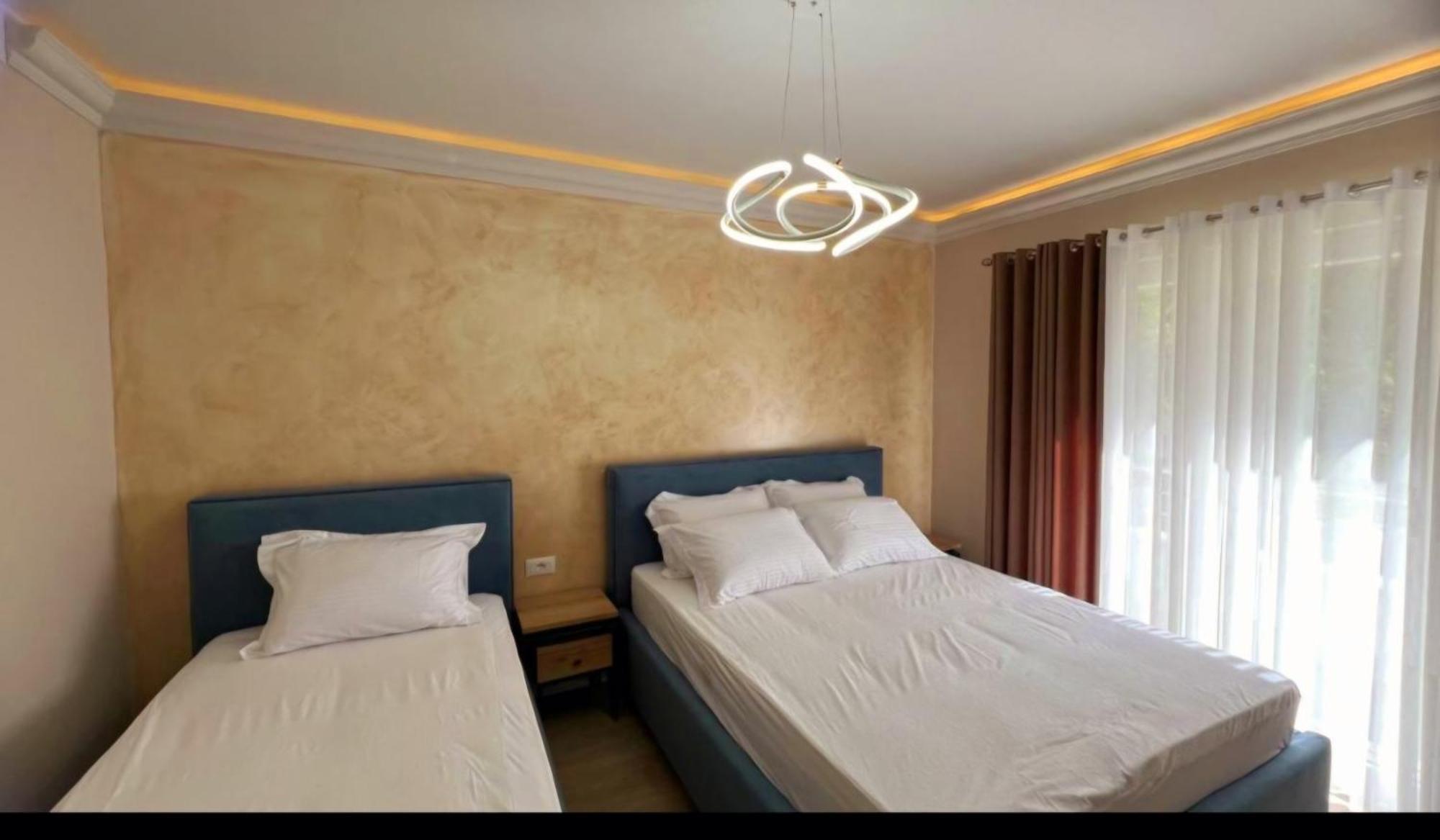 Hotel Demoli Поградец Екстериор снимка
