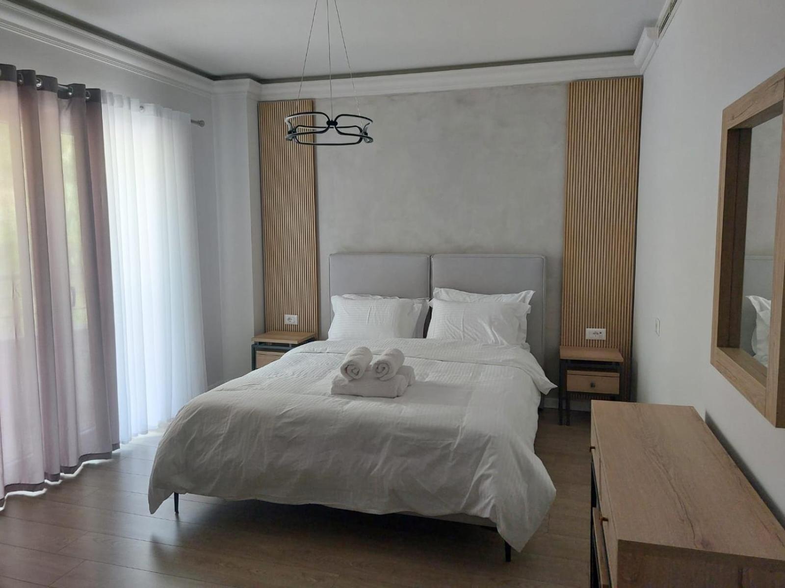 Hotel Demoli Поградец Екстериор снимка